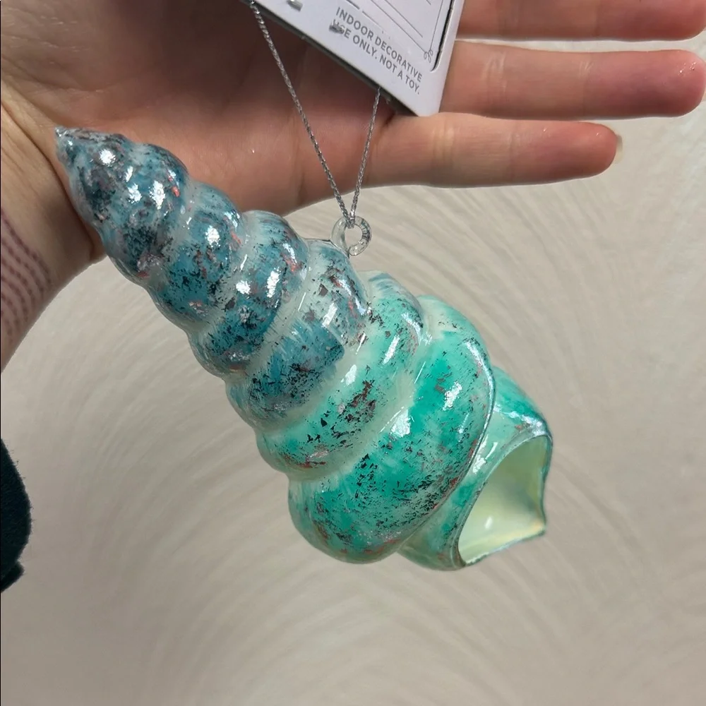 Elegant Sea Shell Glass Ornament - Picture 3 of 11